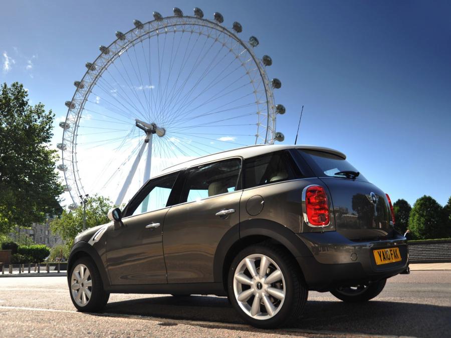  Mini Cooper Countryman D 2010 года  (UK) (фото 16 из 18)